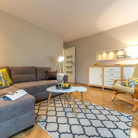 Chmielna 73 P&O Serviced Apartments Varsóvia Exterior foto